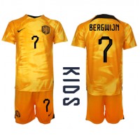 Dres Nizozemska Steven Bergwijn #7 Domaci za djecu SP 2022 Kratak Rukav (+ kratke hlače)